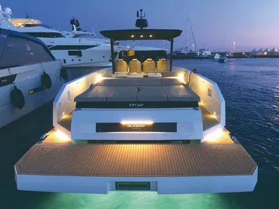 Para Voce, a Antonio D42 motorboat at Platys Gialos, Greece