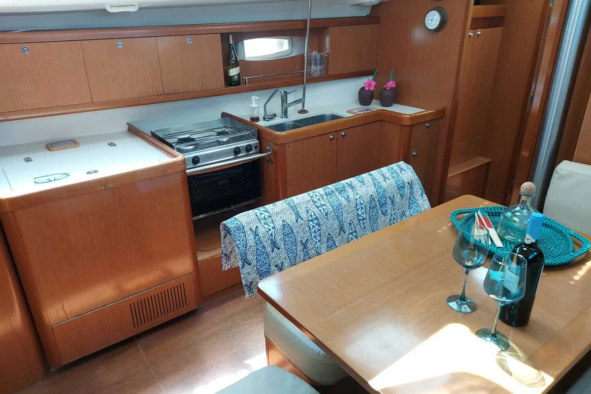 Galley of Onar, a Beneteau Oceanis 43 sailboat at Athens, Marina Delta Kallithea, Greece