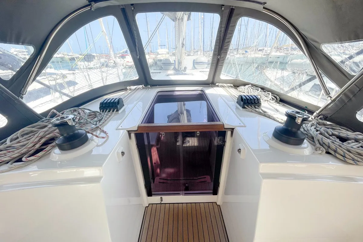 Cockpit of Alaia, a Bavaria C38 sailboat at Plan-d'Aups-Sainte-Baume, France
