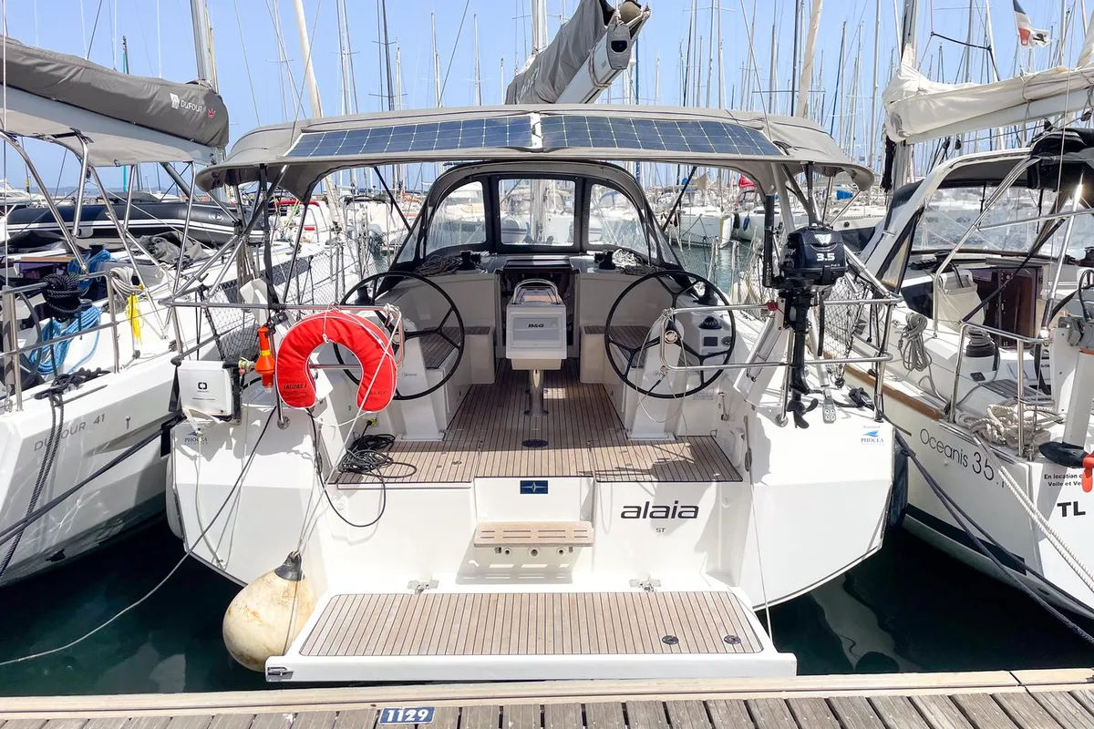 Exterior view of Alaia, a Bavaria C38 sailboat at Plan-d'Aups-Sainte-Baume, France