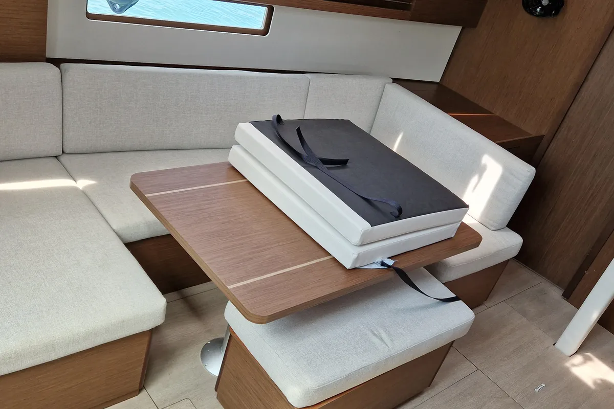 Salon of Sali, a Beneteau Oceanis 40.1 sailboat at Medulin, Croatia