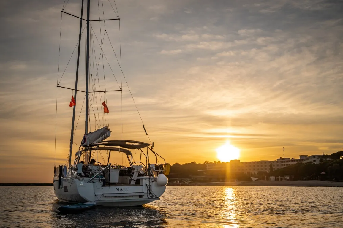 Exterior view of Nalu, a Beneteau Oceanis 46.1 sailboat at Općina Medulin, Croatia