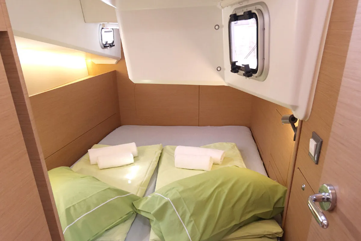 Cabin on Aris, a Jeanneau Sun Odyssey 410 sailboat at Lavreotiki Municipal Unit, Greece