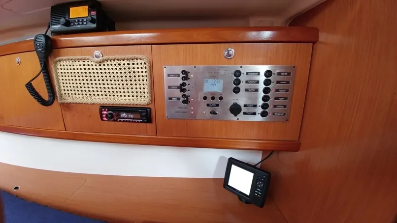 Beluga, a Beneteau Oceanis 43 sailboat at Municipal Unit of Elefsina, Greece