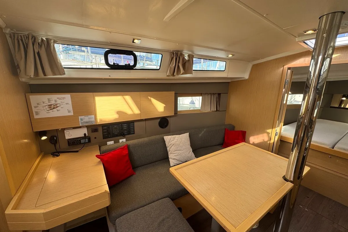 Salon of Delfino, a Beneteau Oceanis 38.1 sailboat at La Rochelle, France