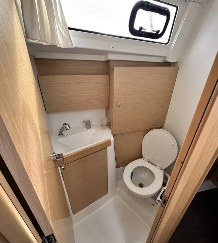 Head on Delfino, a Beneteau Oceanis 38.1 sailboat at La Rochelle, France
