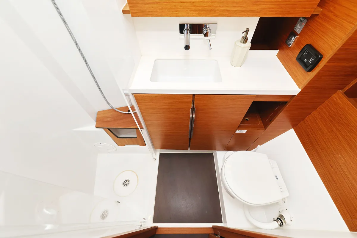 Head on Blondie - Ow, a Hanse 460 sailboat at Grad Kaštela, Croatia
