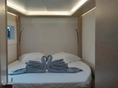 Cabin on Venus, a Lagoon 46 catamaran at Roche Caiman, Seychelles