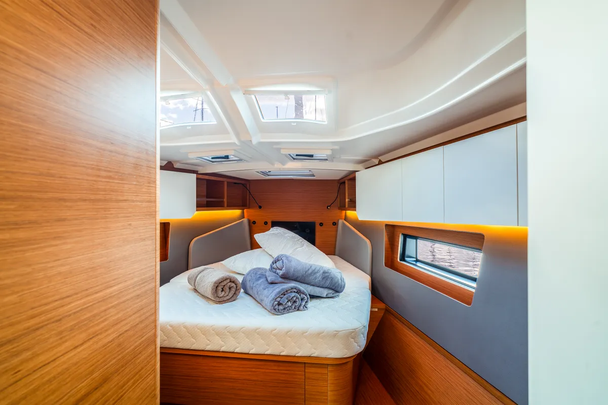 Cabin on Mahsa, a Dufour 41 sailboat at Olbia, Italy