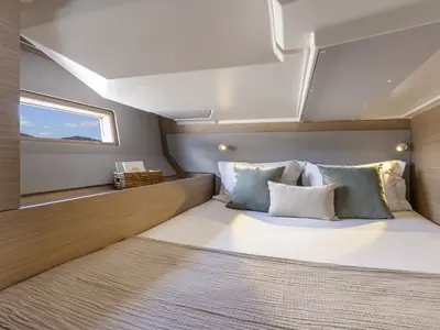 Cabin on Margarita, a Beneteau Oceanis 52 sailboat at Olbia, Italy