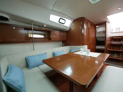 Salon of Arietta, a Beneteau Oceanis 40 sailboat at Volos, Greece