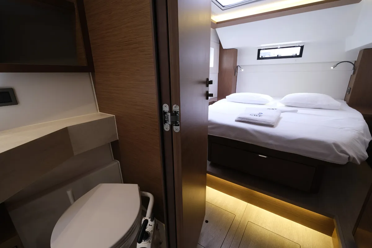 Cabin on Blu, a Lagoon 46 catamaran at Volos Municipality, Greece