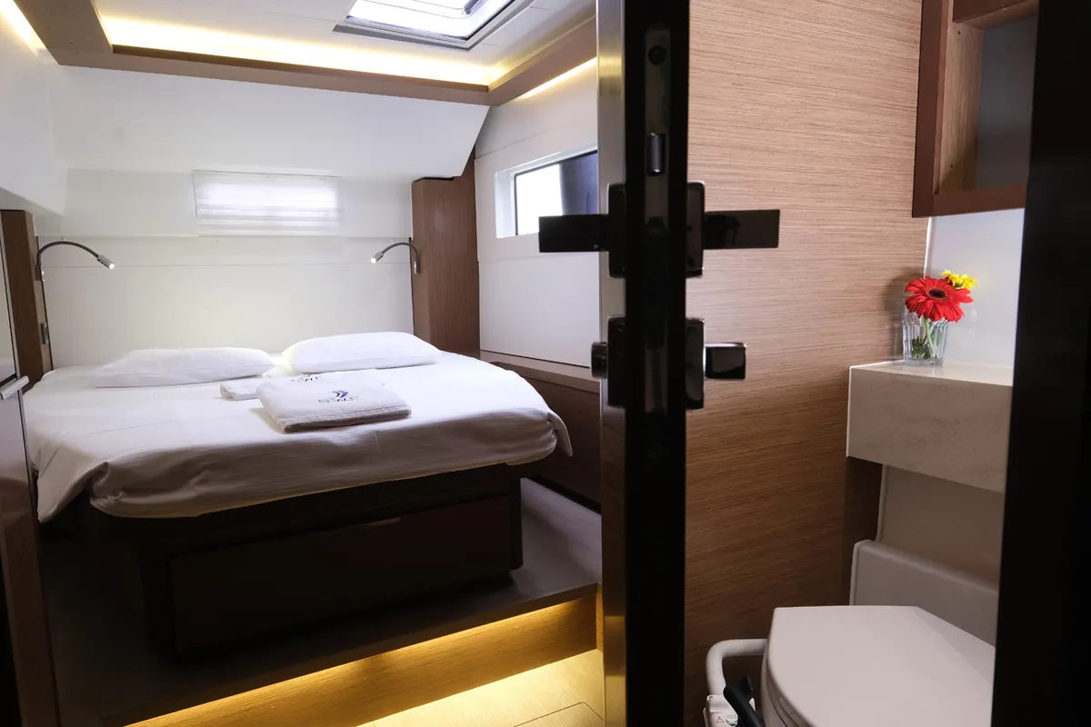 Cabin on Blu, a Lagoon 46 catamaran at Volos Municipality, Greece