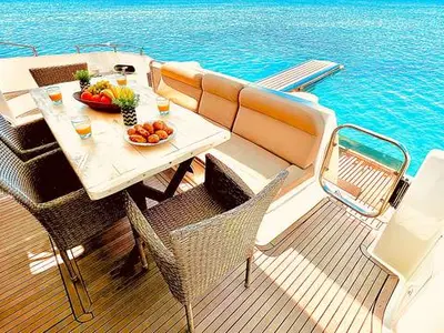 Azimut, a Azimut 58 motorboat at Mykonos, Greece