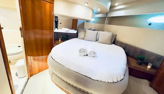 Azimut, a Azimut 58 motorboat at Mykonos, Greece