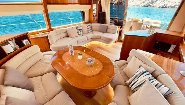 Azimut, a Azimut 58 motorboat at Mykonos, Greece
