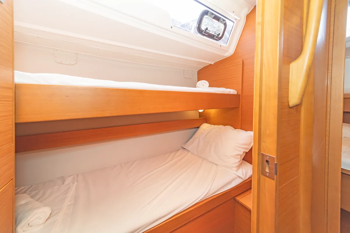 Cabin on Hierax, a Dufour 430 sailboat at Volos, Greece