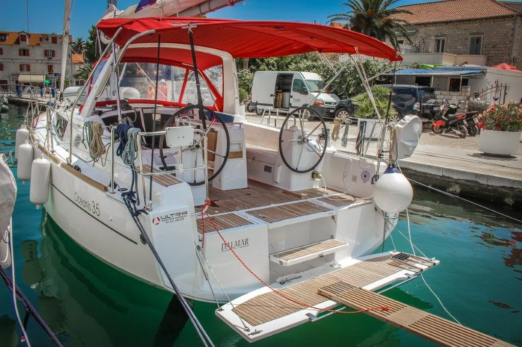 Exterior view of Dalmar, a Beneteau Oceanis 35 sailboat at Općina Medulin, Croatia