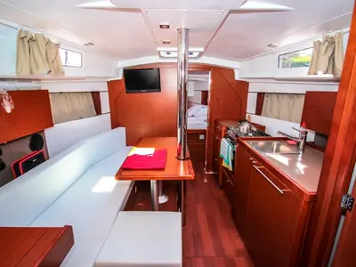 Salon of Dalmar, a Beneteau Oceanis 35 sailboat at Općina Medulin, Croatia
