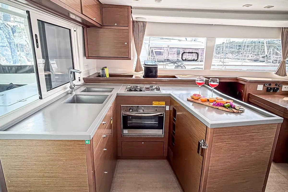 Galley of Red Twin II, a Lagoon 450 F catamaran at Primošten, Croatia