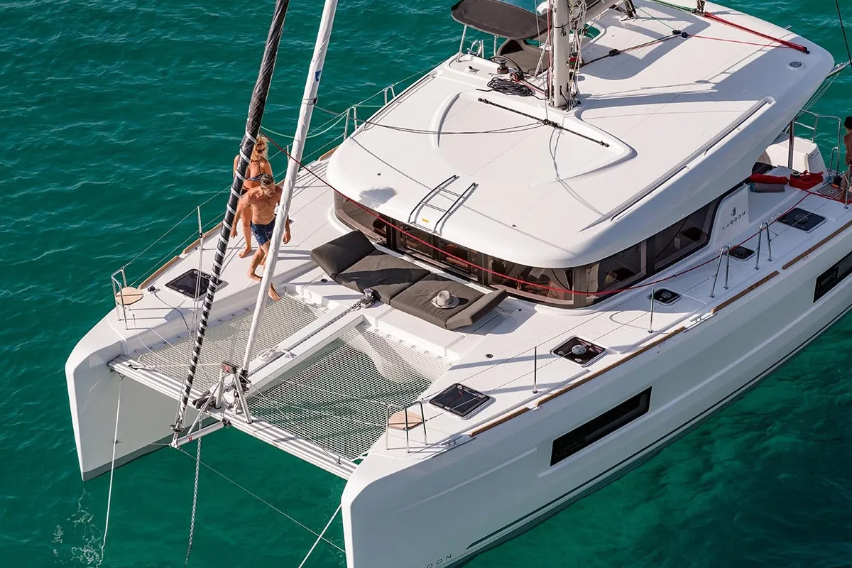 Exterior view of Nina (A/C, Gen 10KWA, watermaker, electric winch), a Lagoon 40 catamaran at Volos Municipality, Greece