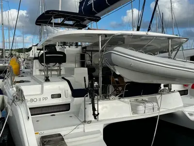Lagoon 42