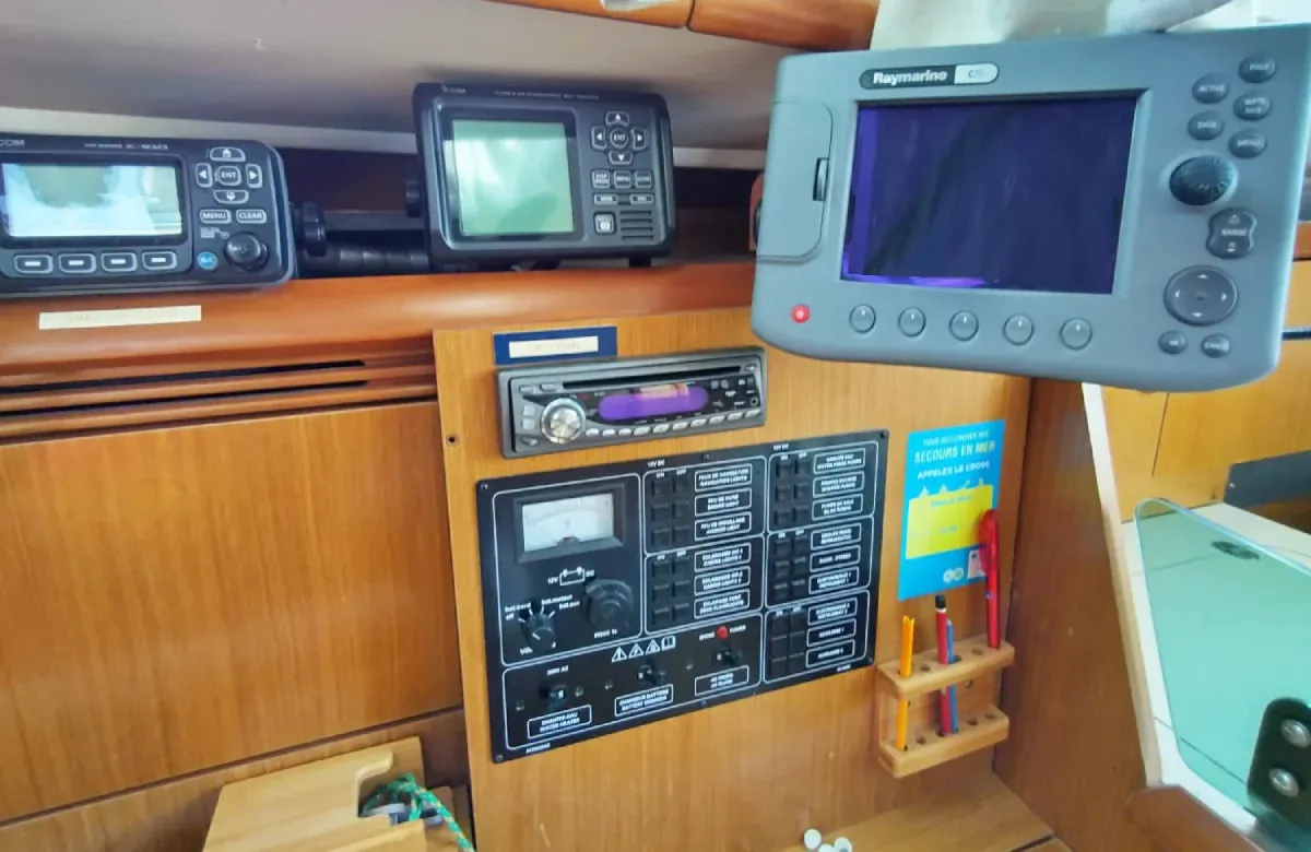 Jami 3, a Jeanneau Sun Odyssey 32i sailboat at Saint-Cast-le-Guildo, France