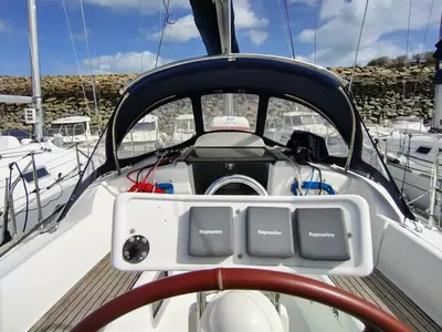Cockpit of Jami 3, a Jeanneau Sun Odyssey 32i sailboat at Saint-Cast-le-Guildo, France