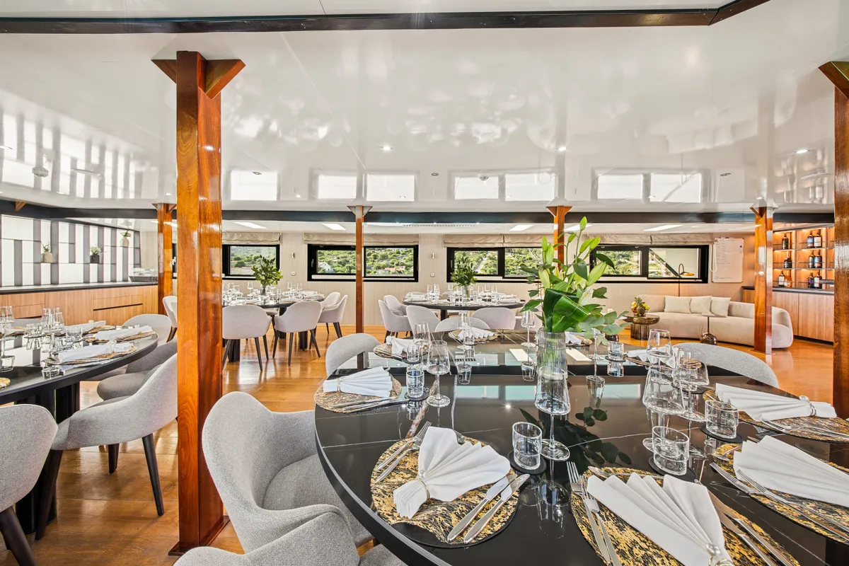 Salon of Karizma, a Gulet Motoryacht motor yacht at Split, Croatia