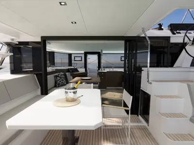 Leopard 43, a catamaran at Roche Caiman, Seychelles