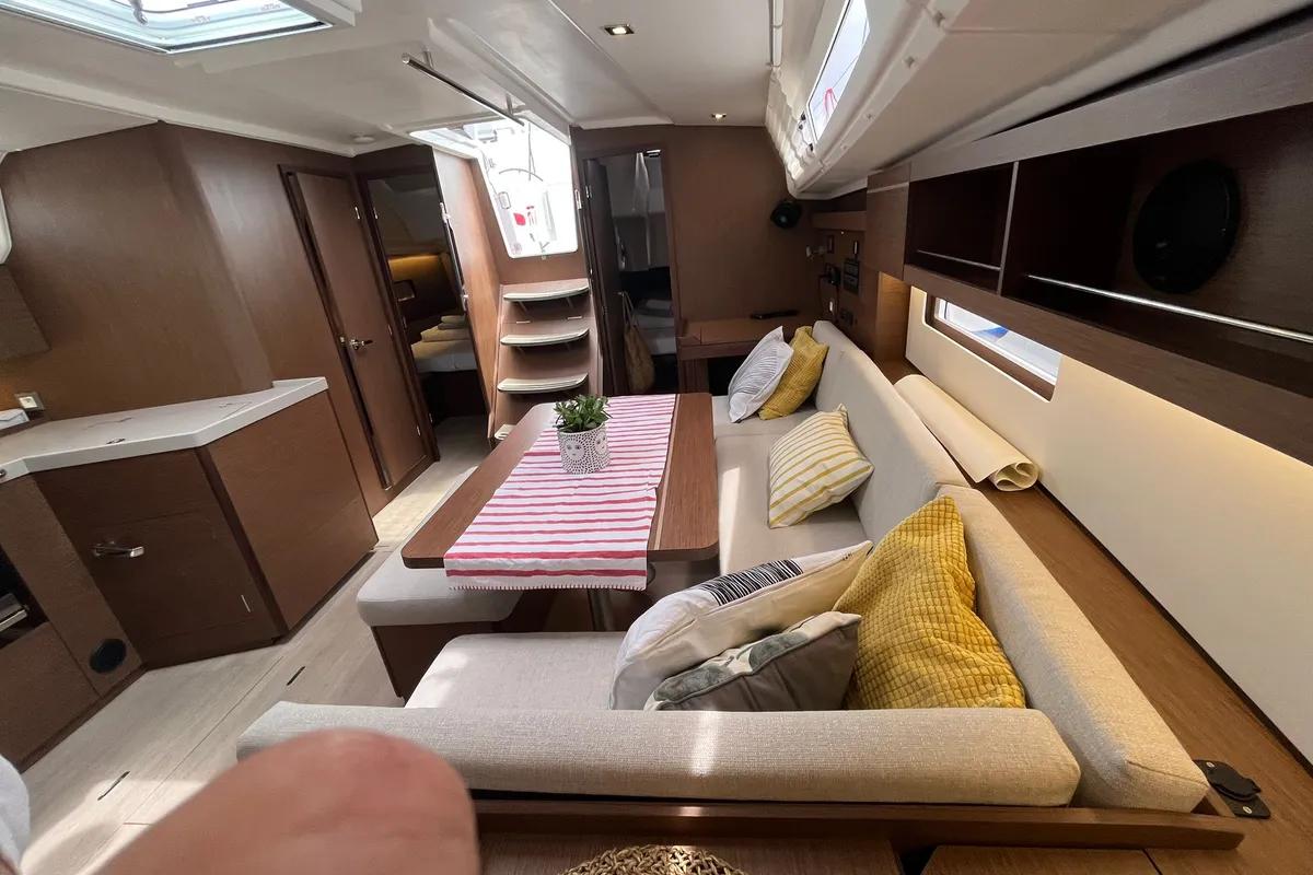 Salon of Kelani, a Beneteau Oceanis 40.1 sailboat at Općina Medulin, Croatia