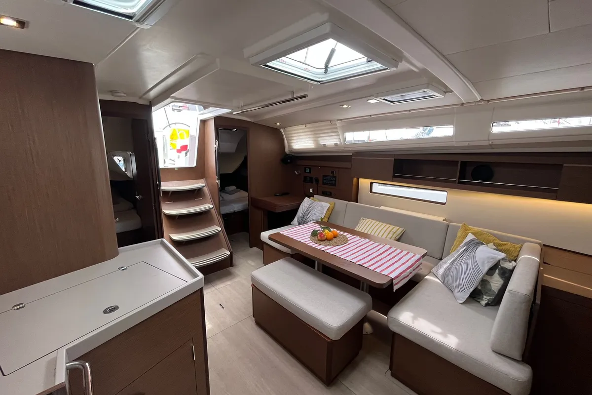 Salon of Kelani, a Beneteau Oceanis 40.1 sailboat at Općina Medulin, Croatia