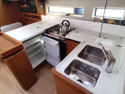 Galley of Erato, a Jeanneau Sun Odyssey 440 sailboat at Volos, Greece