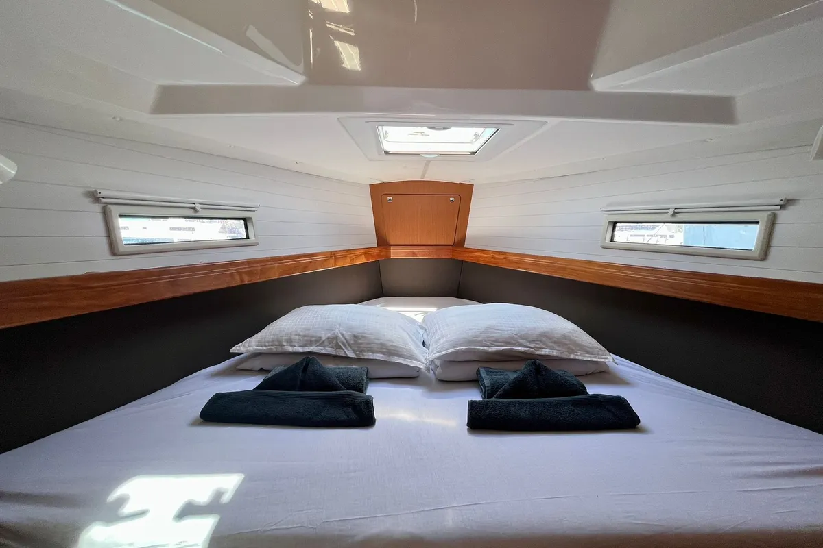 Cabin on My Point, a Bavaria Cruiser 41 sailboat at Općina Marina, Croatia