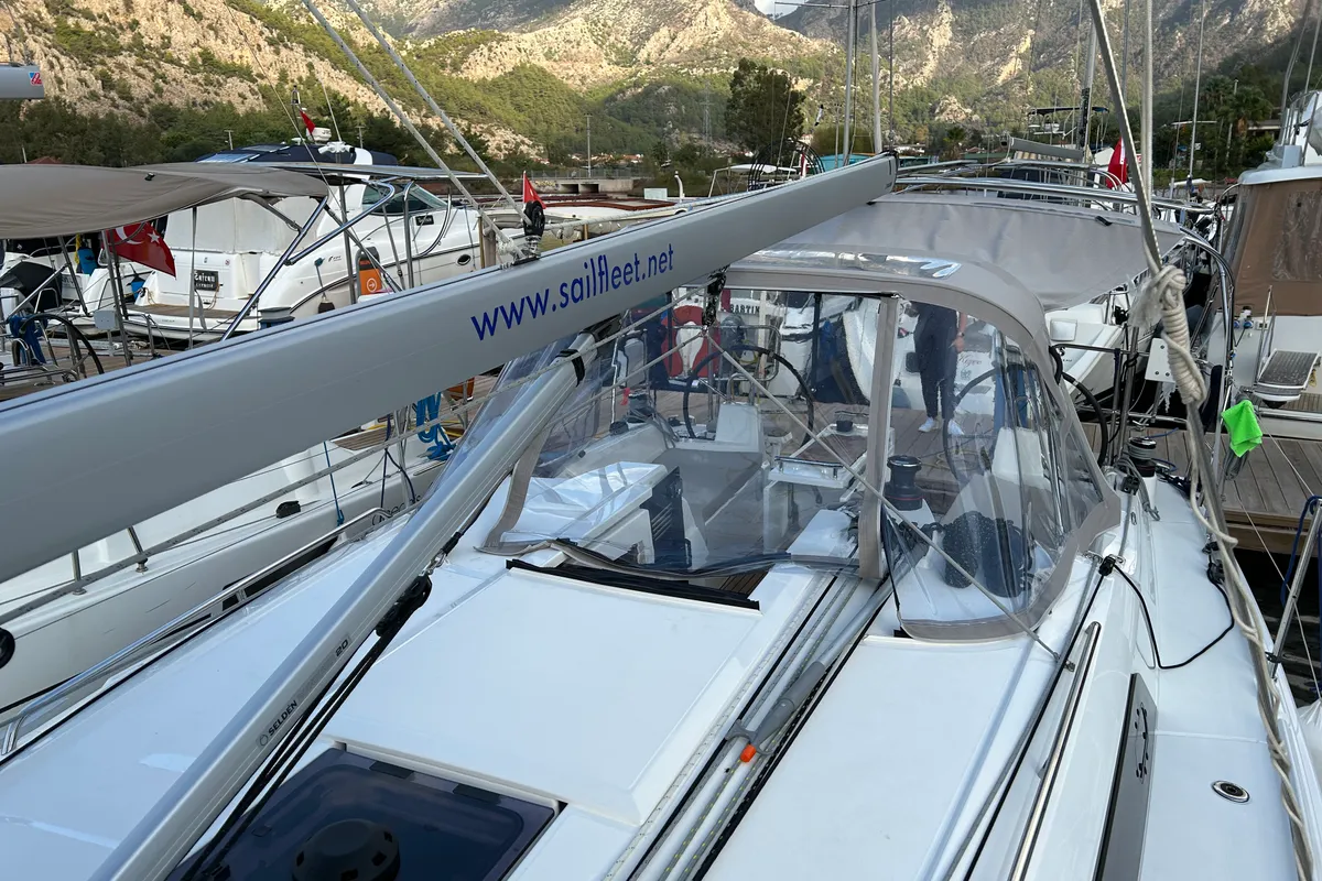 Deck of Sail Altair 1, a Beneteau Oceanis 34.1 sailboat at Marmaris, Turkey