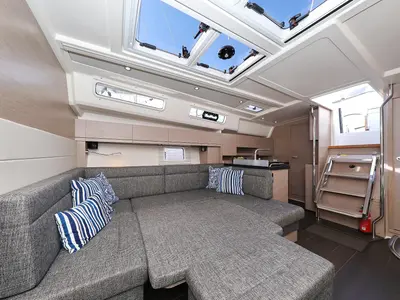 Cabin on Chloe, a Hanse 458 sailboat at Kaštela, Croatia