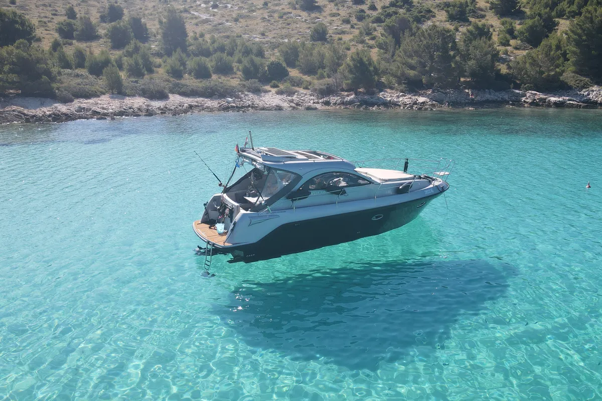 Valentina, a Grginić jahte Mirakul 30 motorboat at Grad Biograd na Moru, Croatia