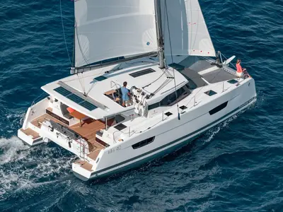 LUNADOR, a Fountaine Pajot Isla 40 catamaran at Propriano, France