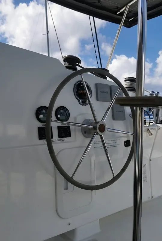 LUNADOR, a Fountaine Pajot Isla 40 catamaran at Propriano, France