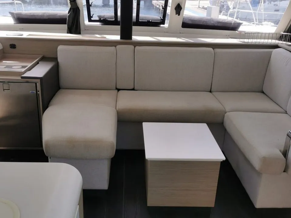 LUNADOR, a Fountaine Pajot Isla 40 catamaran at Propriano, France
