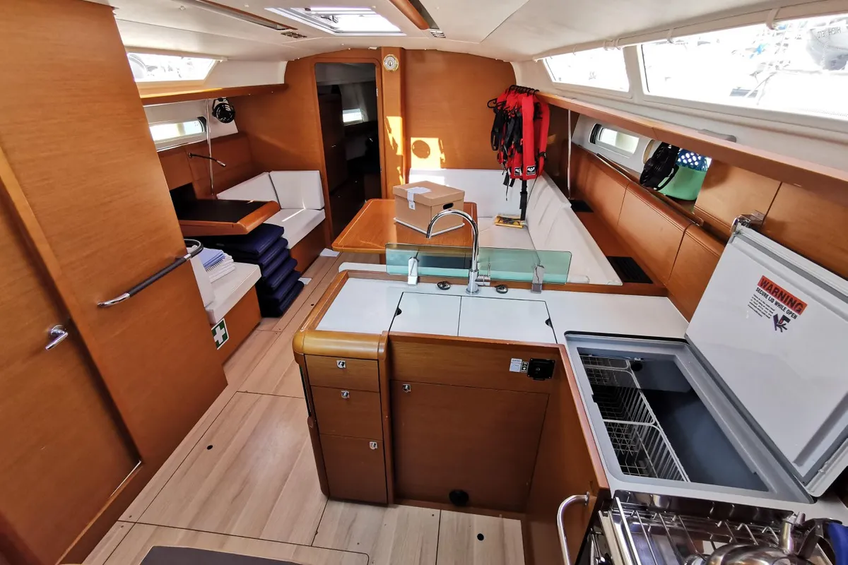 Galley of Star Gazer, a Jeanneau Sun Odyssey 419 sailboat at Grad Pula, Croatia