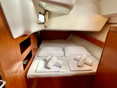 Pearl, a Beneteau Cyclades 50.5 sailboat at Volos, Greece