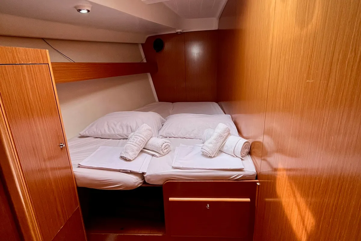Pearl, a Beneteau Cyclades 50.5 sailboat at Volos, Greece