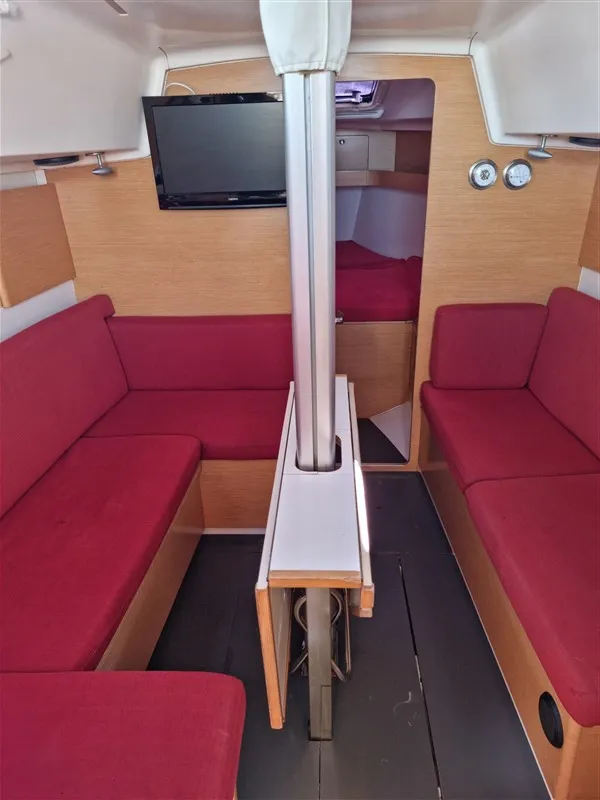 Salon of November, a Elan 350 Performance sailboat at Pula, Croatia