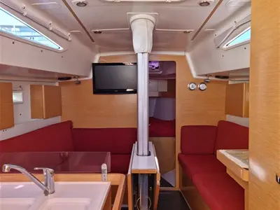 Salon of November, a Elan 350 Performance sailboat at Pula, Croatia