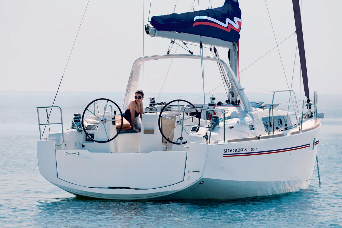 Exterior view of Oceanis 35.1 Club, a Gulet Moorings 352 sailboat at Cannigione, Italy