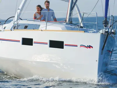 Exterior view of Oceanis 35.1 Club, a Gulet Moorings 352 sailboat at Cannigione, Italy
