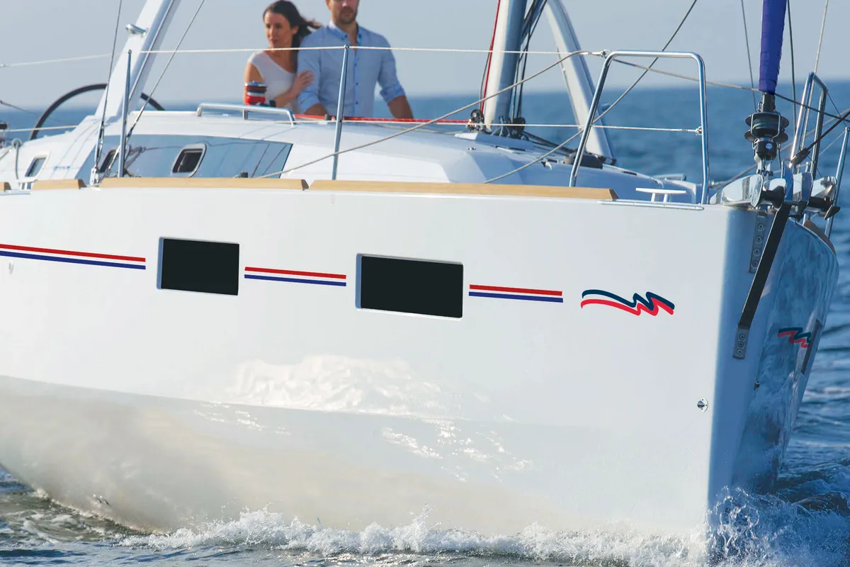 Exterior view of Oceanis 35.1 Club, a Gulet Moorings 352 sailboat at Cannigione, Italy