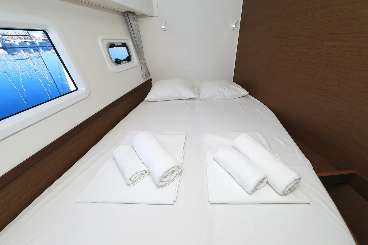 Cabin on Cuzamen, a Lagoon 42 catamaran at Sukošan, Croatia