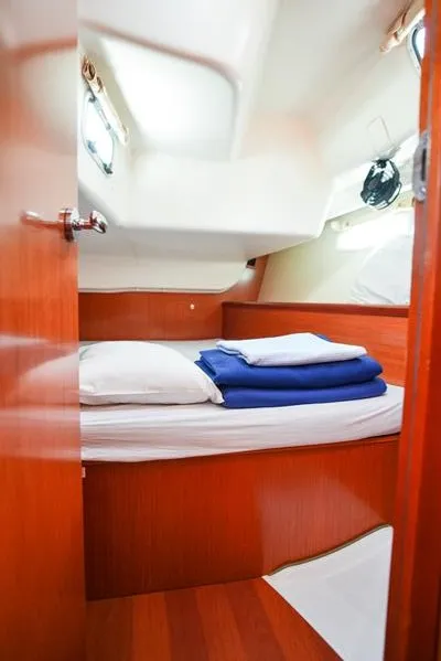Cabin on Soyamaje, a Beneteau Oceanis 43 sailboat at Fethiye, Turkey